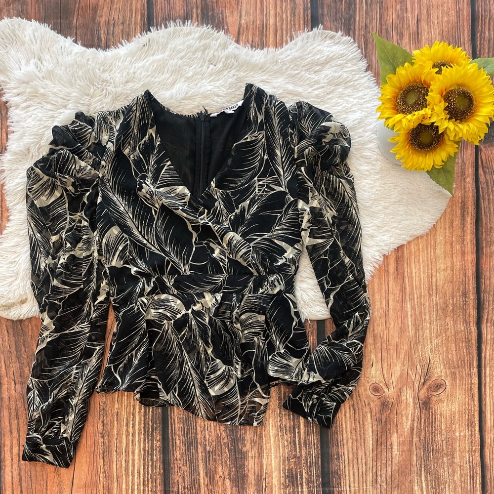 Walter Baker Puffed Sleeve Floral Top